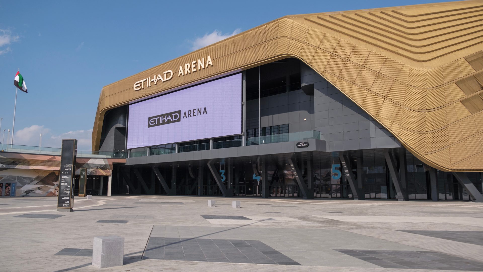 shutterstock_2409635419